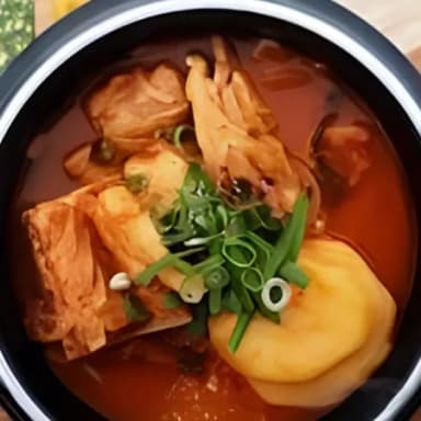 Soybean Paste Stew (된장찌개)