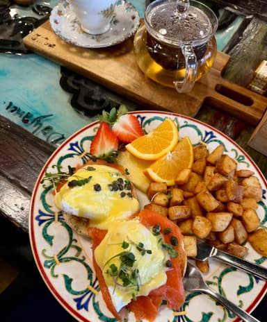 Modigliani’s Salmon Benedict