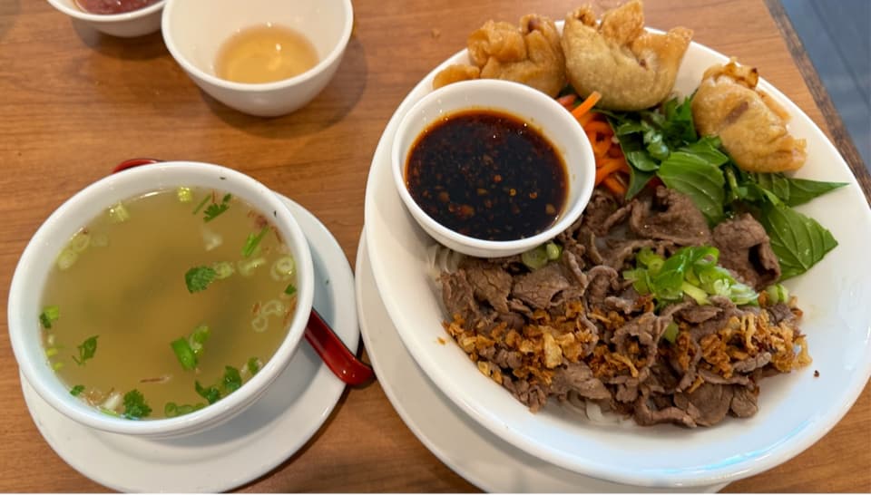 Pho Huydat Vietnamese Noodle House 3