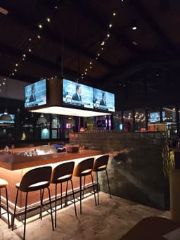 Central Restaurants - Calgary Beltline — gallery photo 6