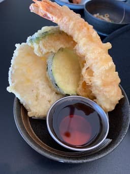 RAW - Japanese Hand Roll Bar — gallery photo 7