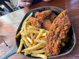 Social Beer Haus — gallery photo 6