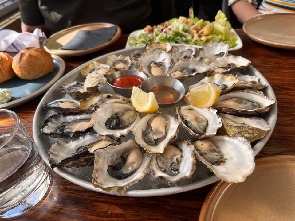 The Vancouver Fish Company — dining room photo 3
