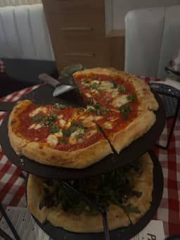 Pazzi Pizzeria — gallery photo 5