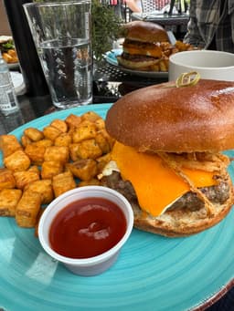 James Joyce Irish Pub & Restaurant — gallery photo 4