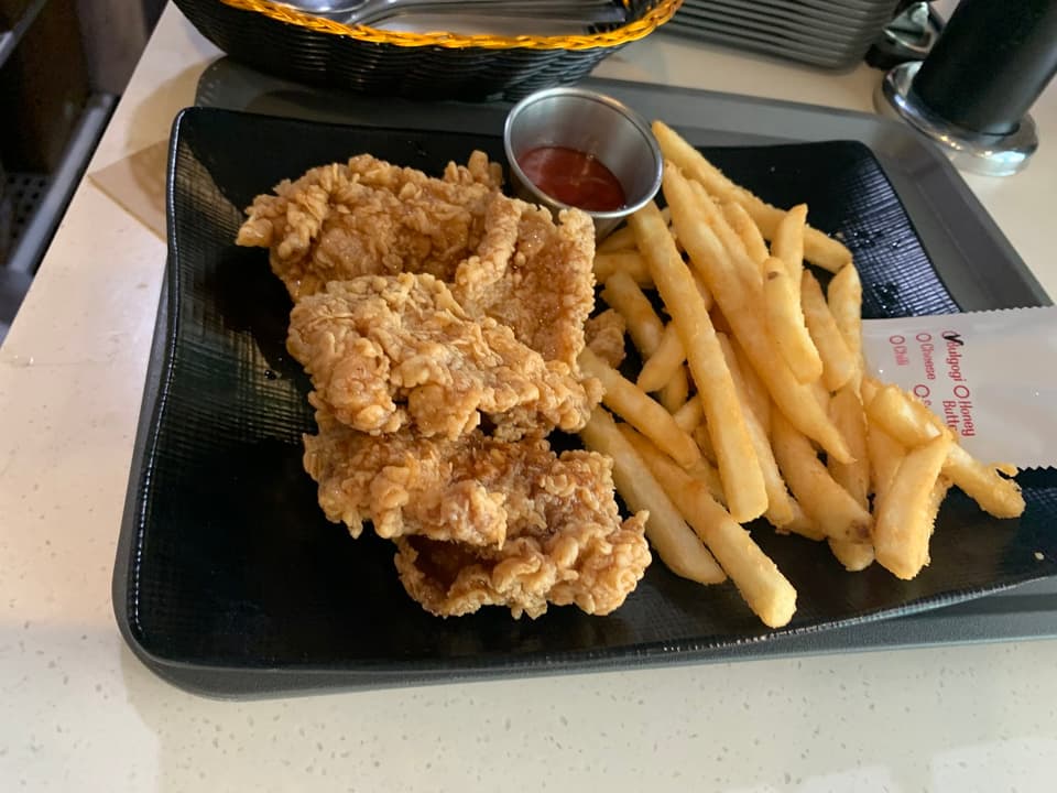 Chicken Avenue — dining room photo 2