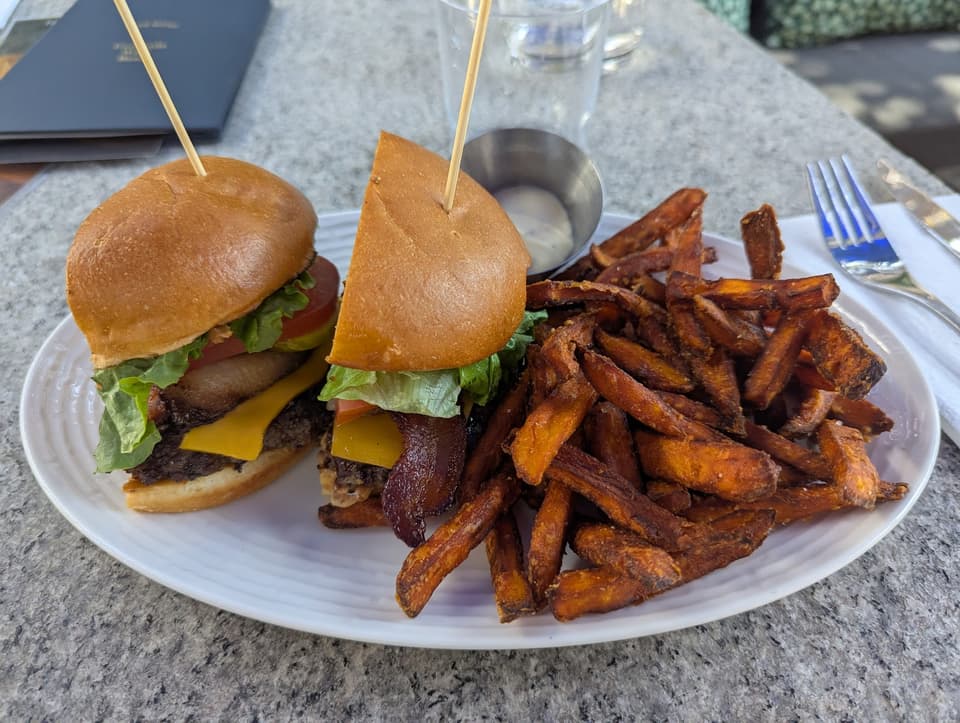 Earls Kitchen + Bar — dining room photo 1