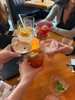 Earls Kitchen + Bar — gallery photo 5