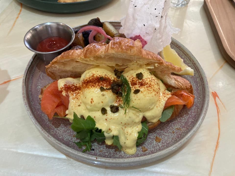 BROUHAHA / Breakfast,Brunch,Lunch — dining room photo 3