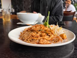 Bee Thai Cuisine — gallery photo 2