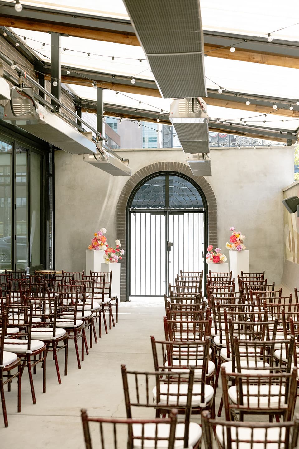 Fonda Fora — dining room photo 2