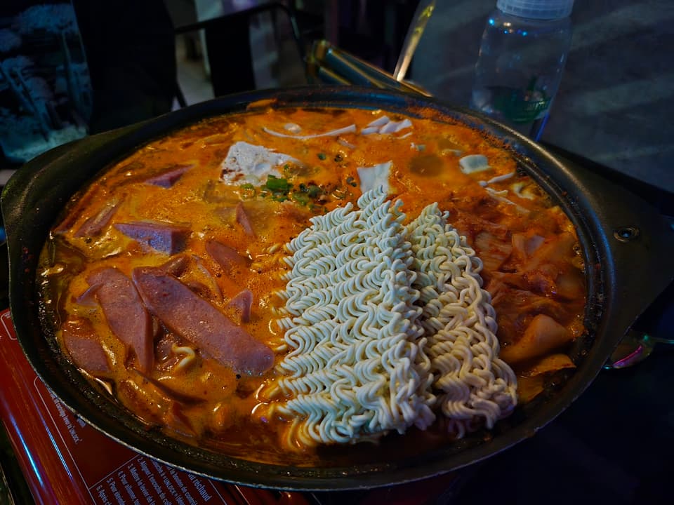 Greenbottle Kitchen & Soju — dining room photo 3