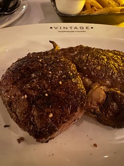 Vintage Chophouse and Tavern — gallery photo 2
