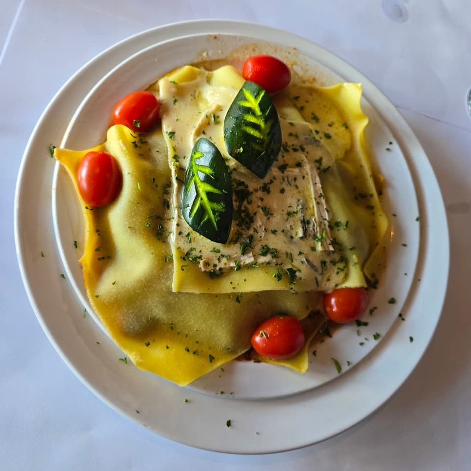 Fleur de Sel Brasserie — dining room photo 1