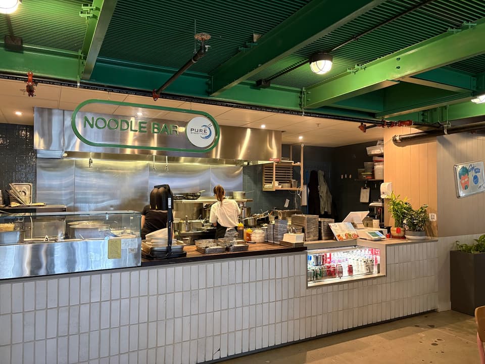 Pure Street Food — dining room photo 1