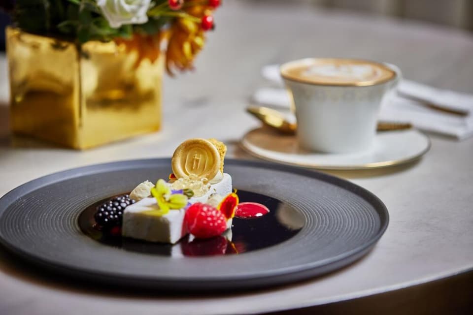 H Tasting Lounge 2