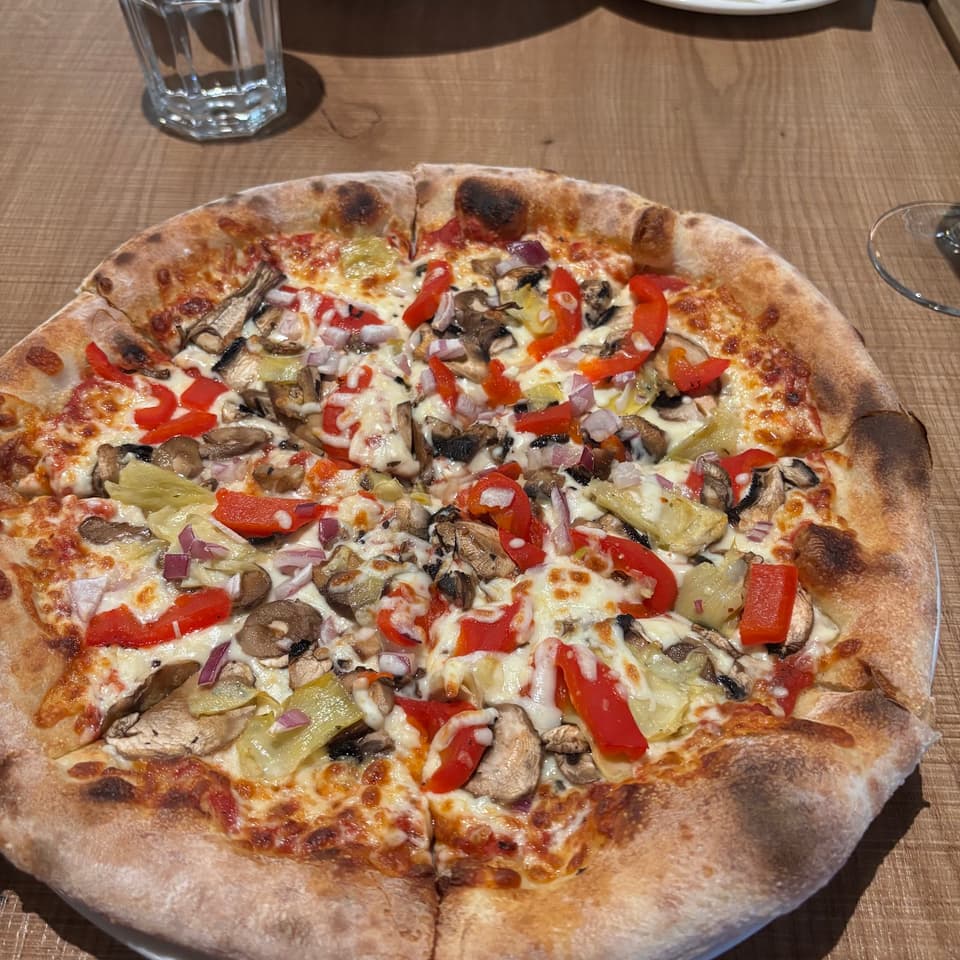 Bonta Italian Ristorante — dining room photo 2