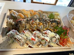 Fifth Avenue Sushi — gallery photo 3