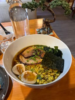 Fifth Avenue Sushi — gallery photo 4