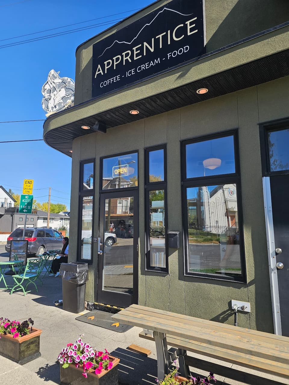 Apprentice Cafe 3