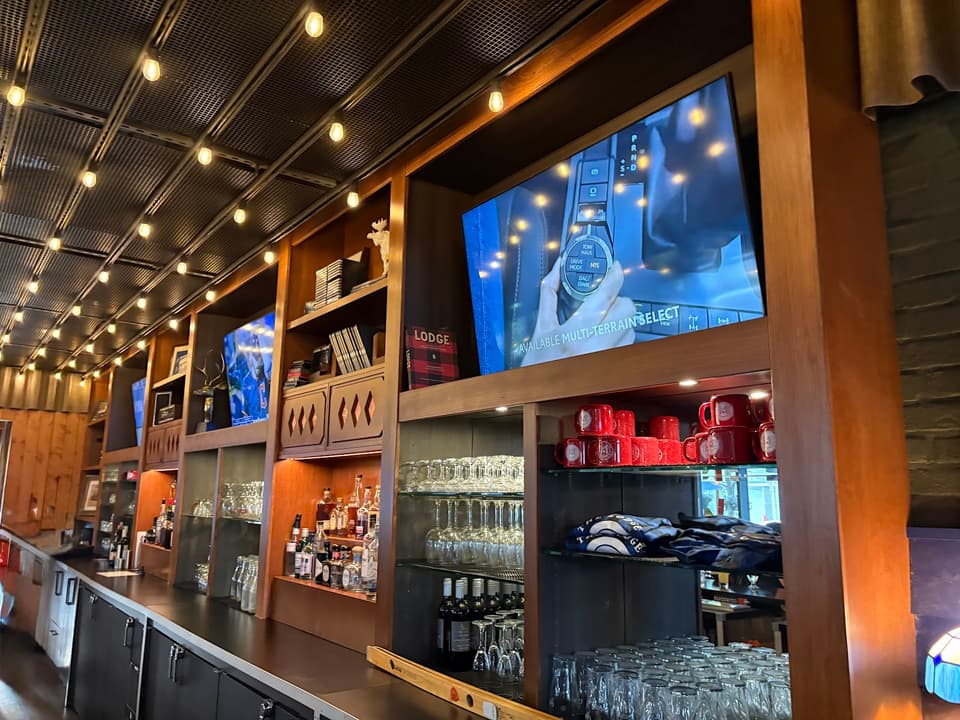 The Lodge Kitchen & Bar 1