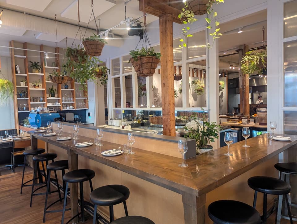 Ten Foot Henry — dining room photo 1