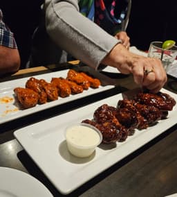 Bottlescrew Bill's Pub — gallery photo 6