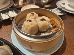 Mott 32 Vancouver — gallery photo 1