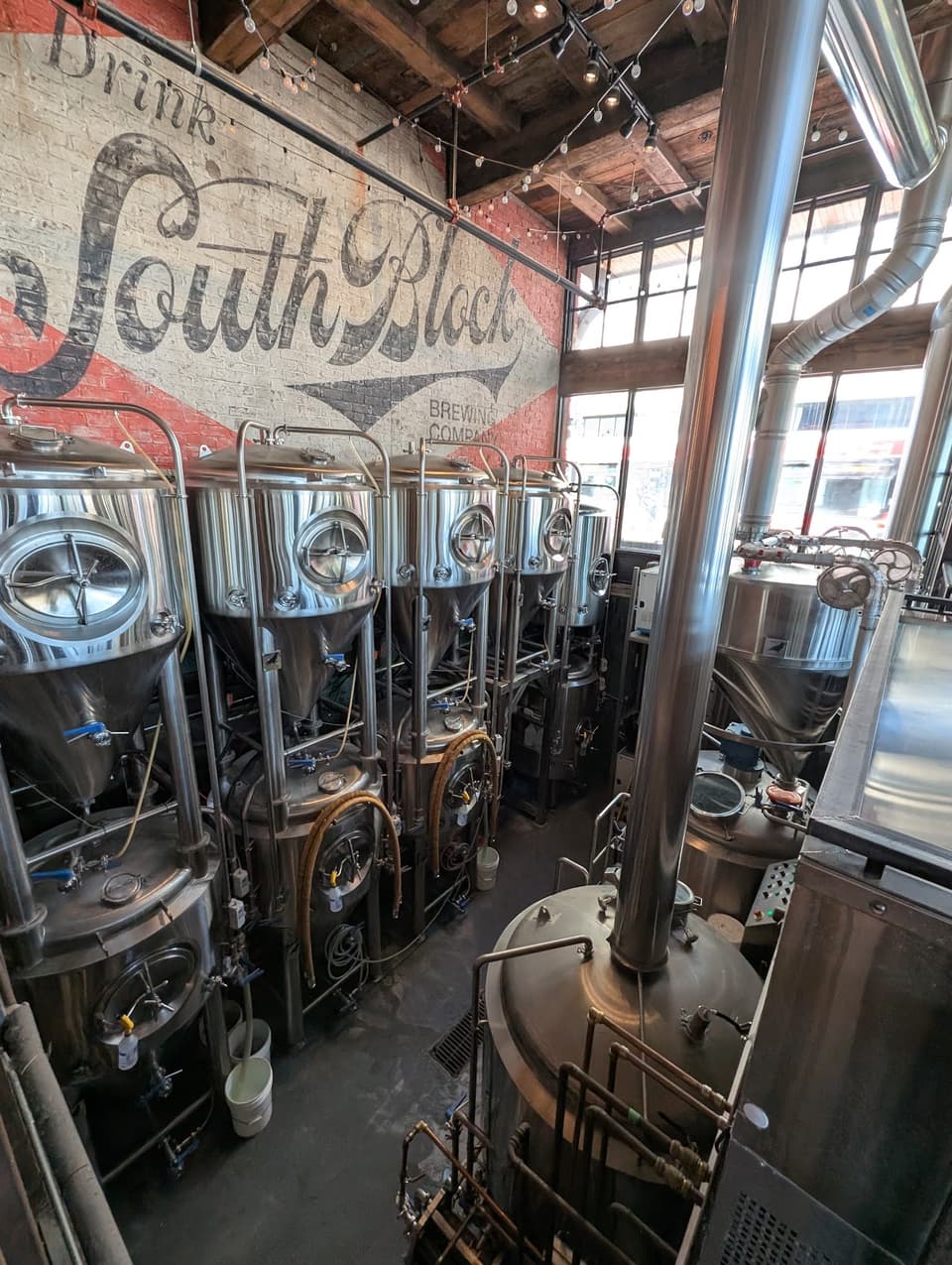 South Block Barbecue & Brewing Co. — dining room photo 3