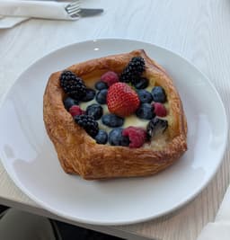 Caviar Bistro — gallery photo 6