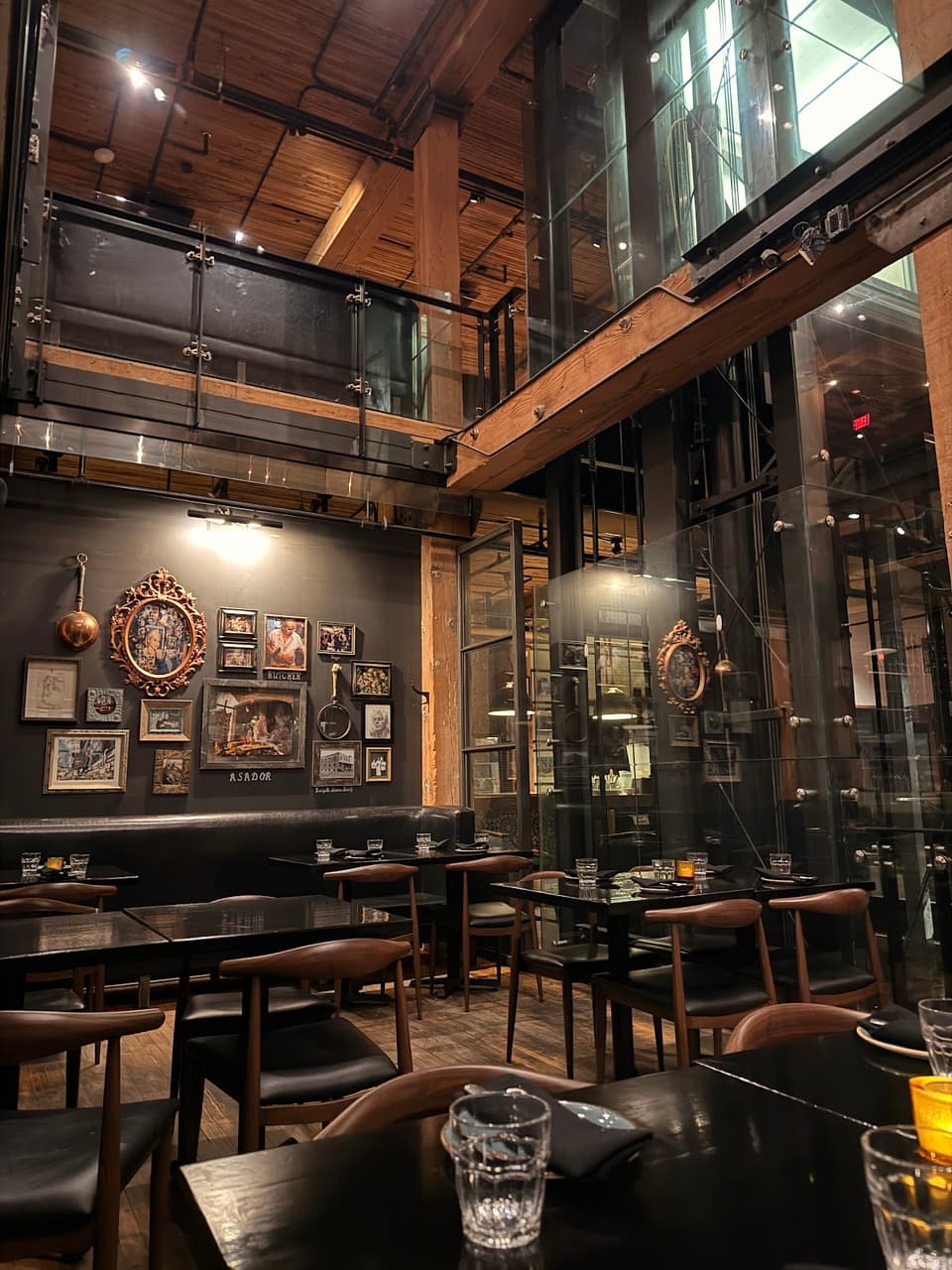 charbar — dining room photo 1