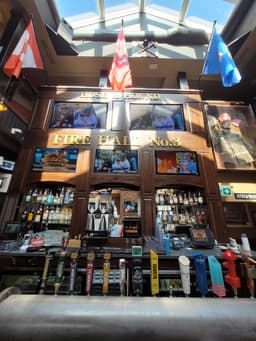The Hose and Hound Neighbourhood Pub — gallery photo 3