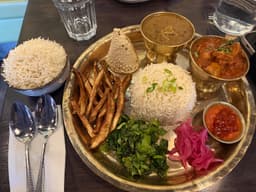 Sherpa Kitchen and Bar — gallery photo 3