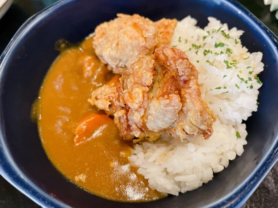 Redheads Japa Cafe — dining room photo 1