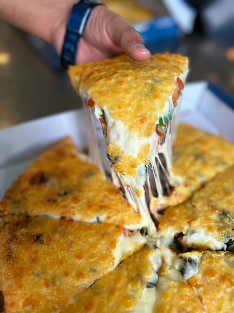 Nikos Pizza — dining room photo 1