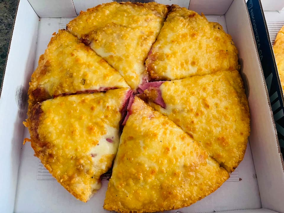 Nikos Pizza 3