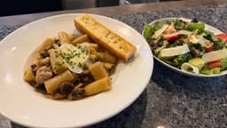 Moxies Calgary Downtown Restaurant — gallery photo 10