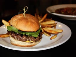 The Dirty Duck — gallery photo 9