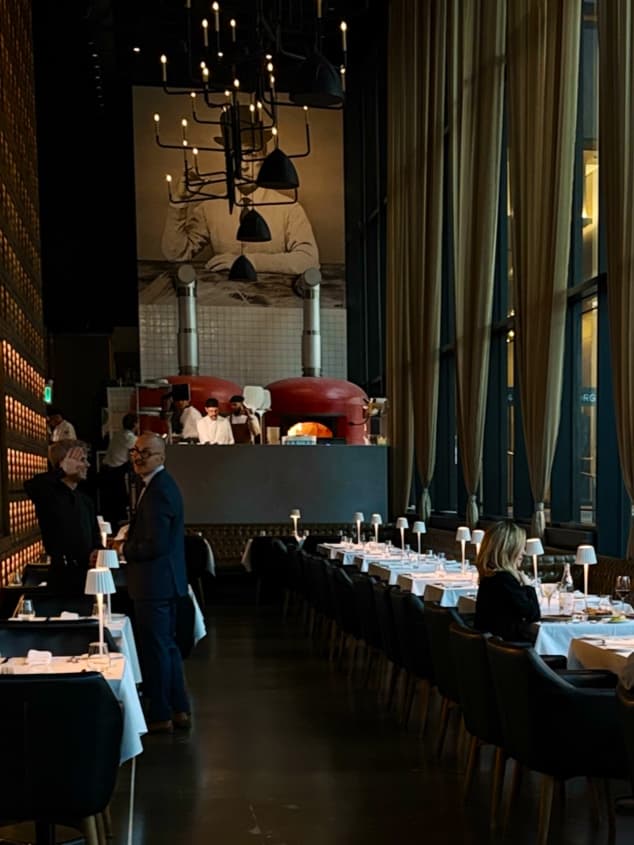 acquafarina — dining room photo 2